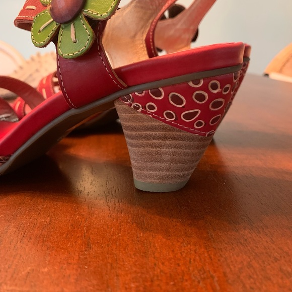 Brand New Spring Step L’Artiste Guiditta Red Sandal with Velcro Flower Closure - Picture 6 of 6